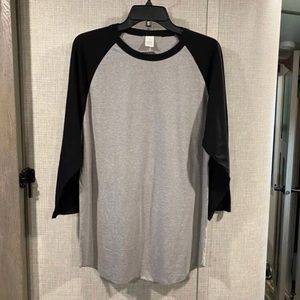 rue21 Black and Gray Baseball Tee